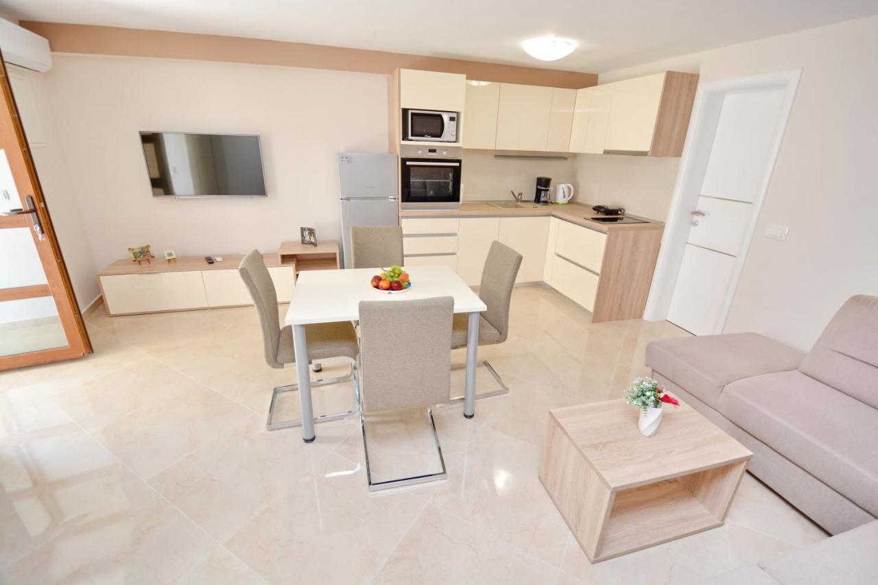 King Apartments Нін Екстер'єр фото